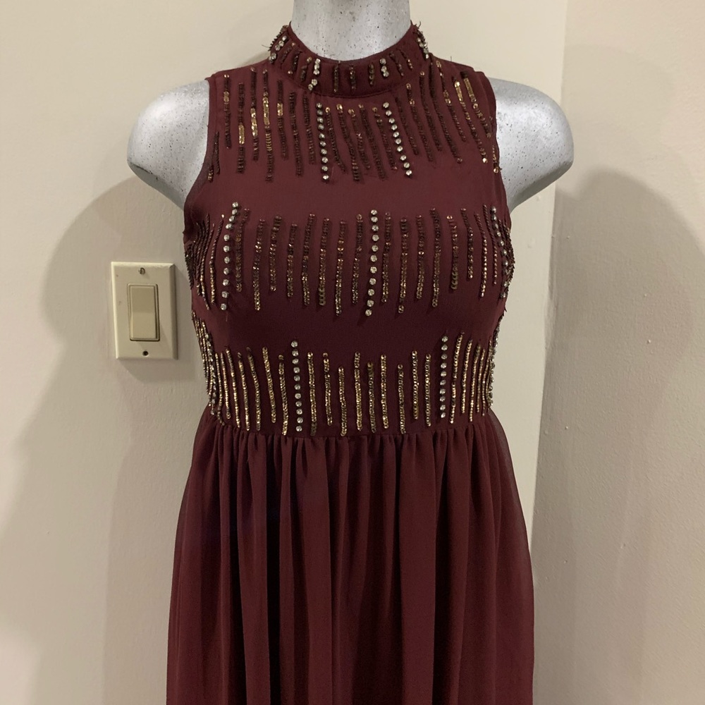 Gown / long dress